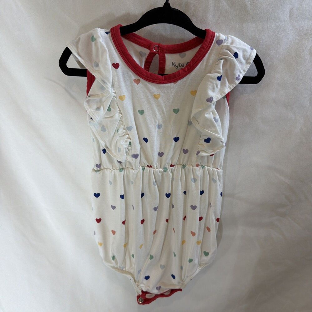 Kyte Baby Bubble Romper Bamboo Size 6-12 M Rainbow Hearts